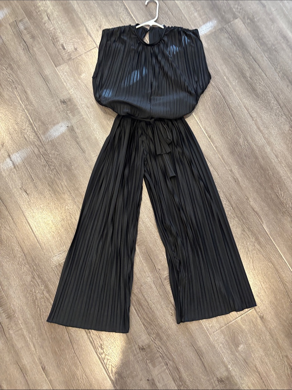 Zara Black Pleated Wide-Leg Jumpsuit with Tie Waist